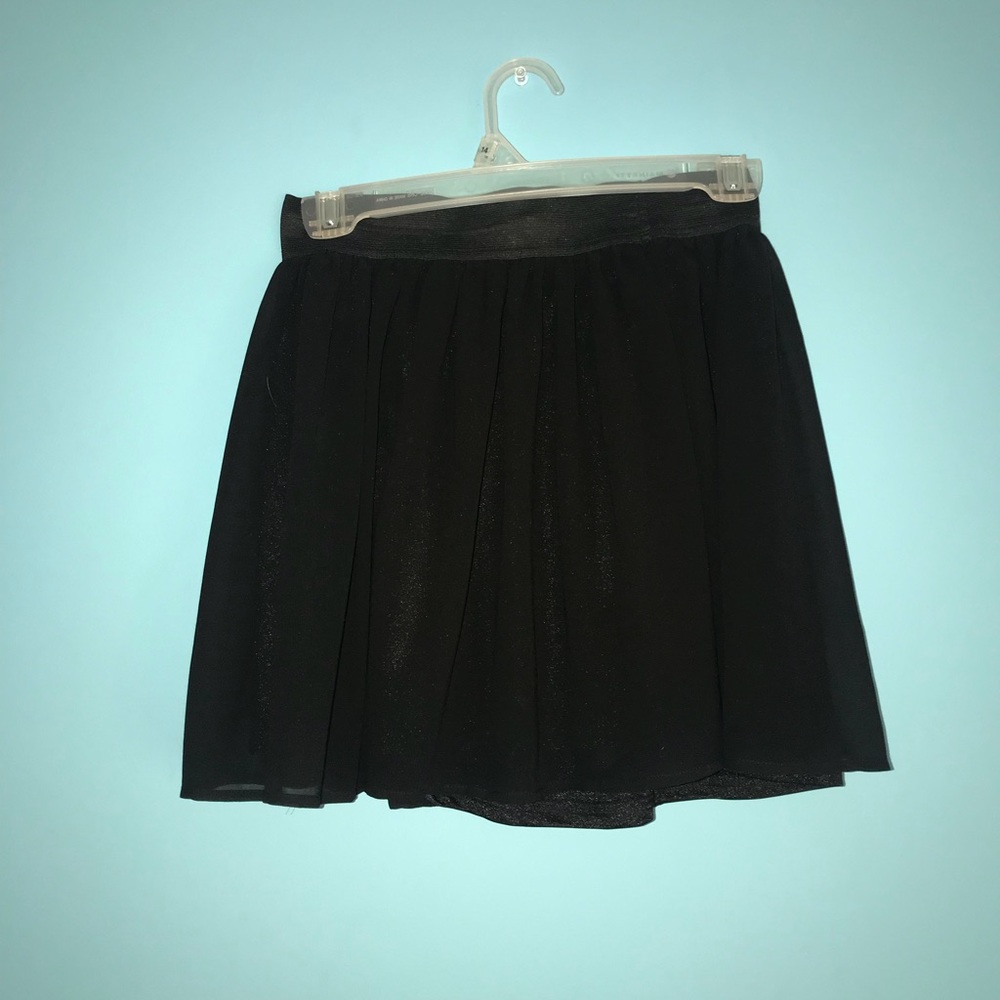 Black mini flowy skirt
